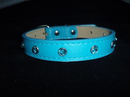 Kožený oojok s kamienkami BLUE